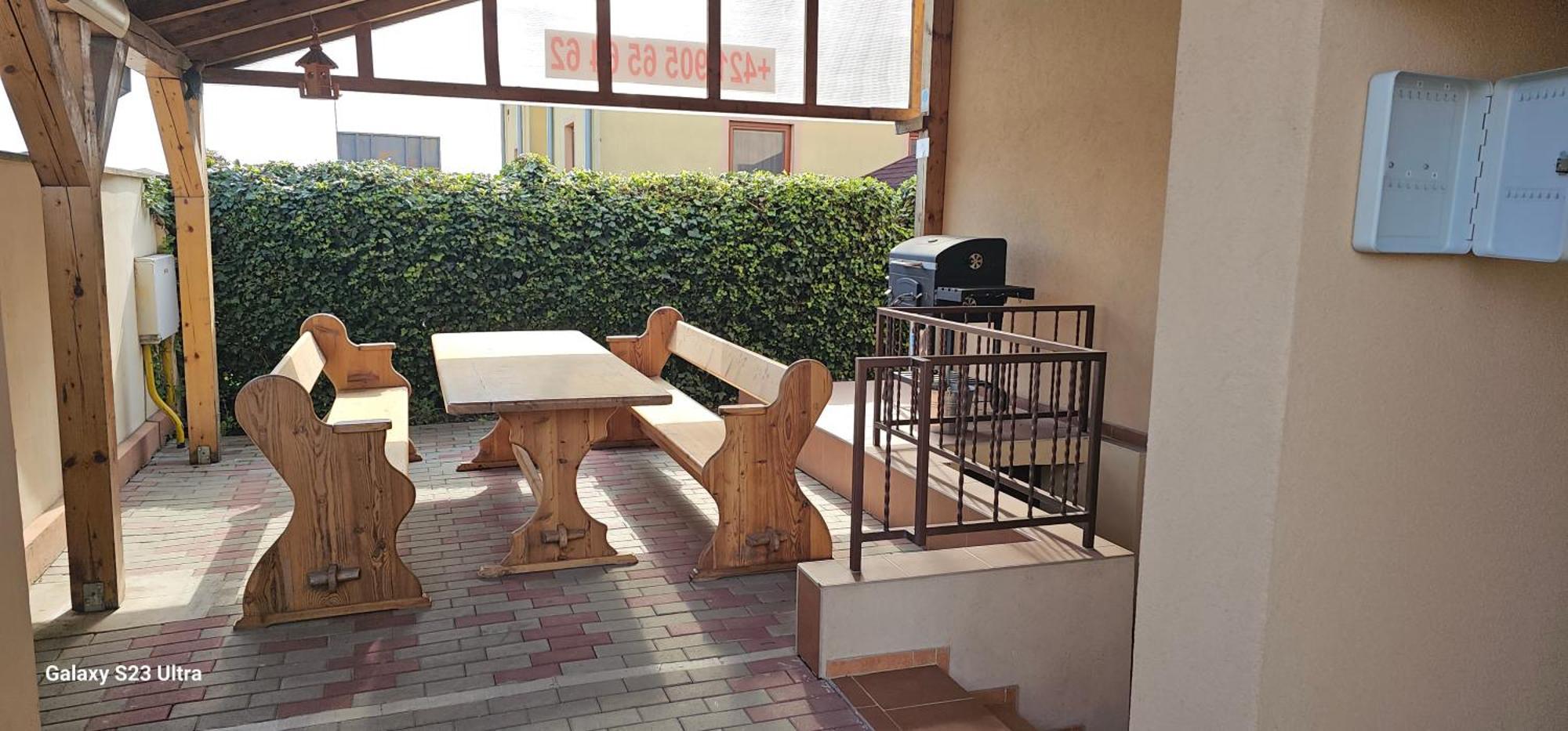 Apartmanovy Dom Flora Veľký Meder Bagian luar foto